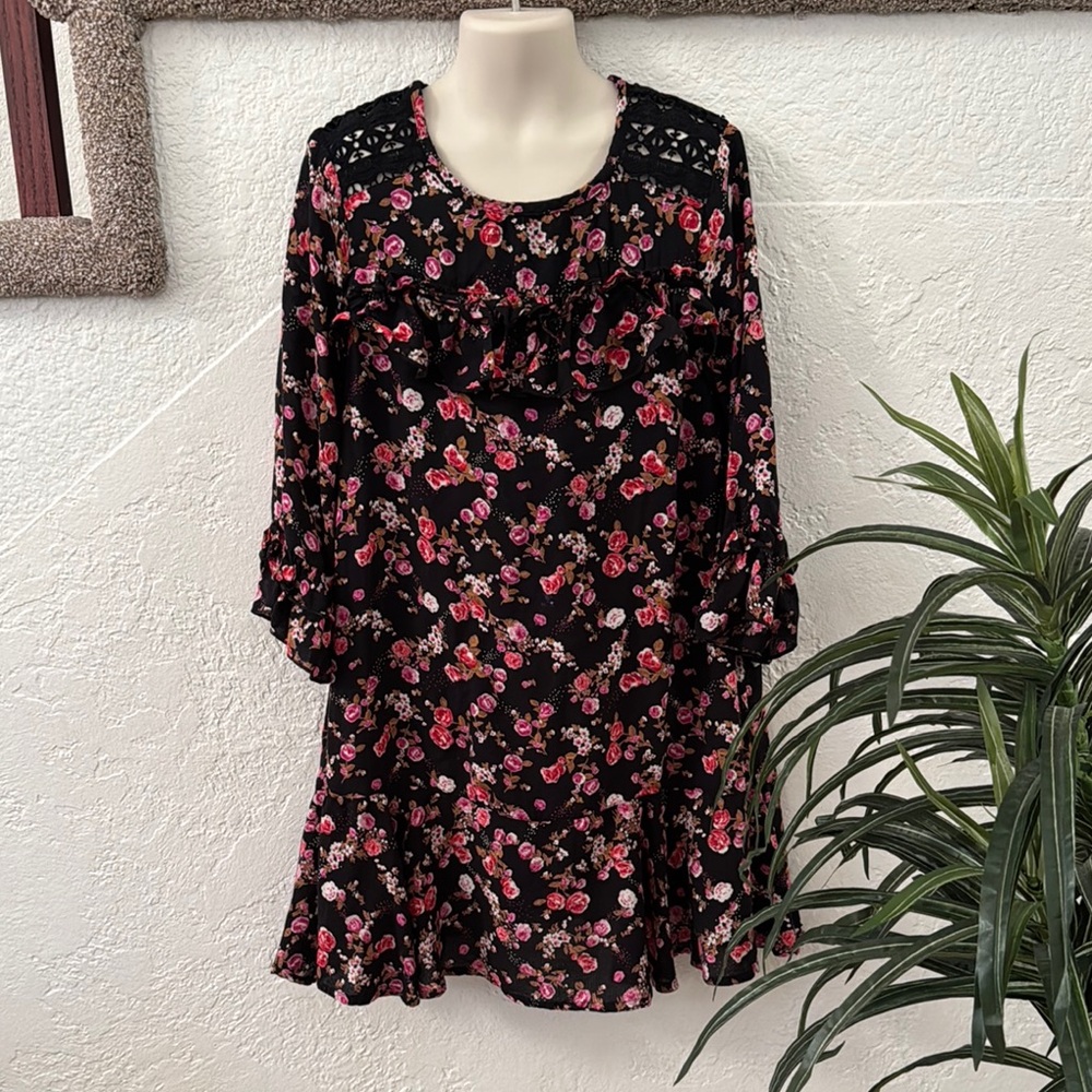 FOREVER21 Girls Floral Black Midi Dress With 
Embroidery Size 9/10 EUC